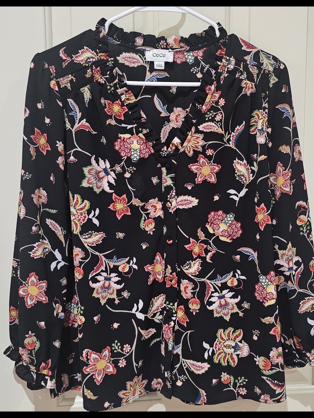 CeCe Black Floral V-Neck Ruffled Blouse